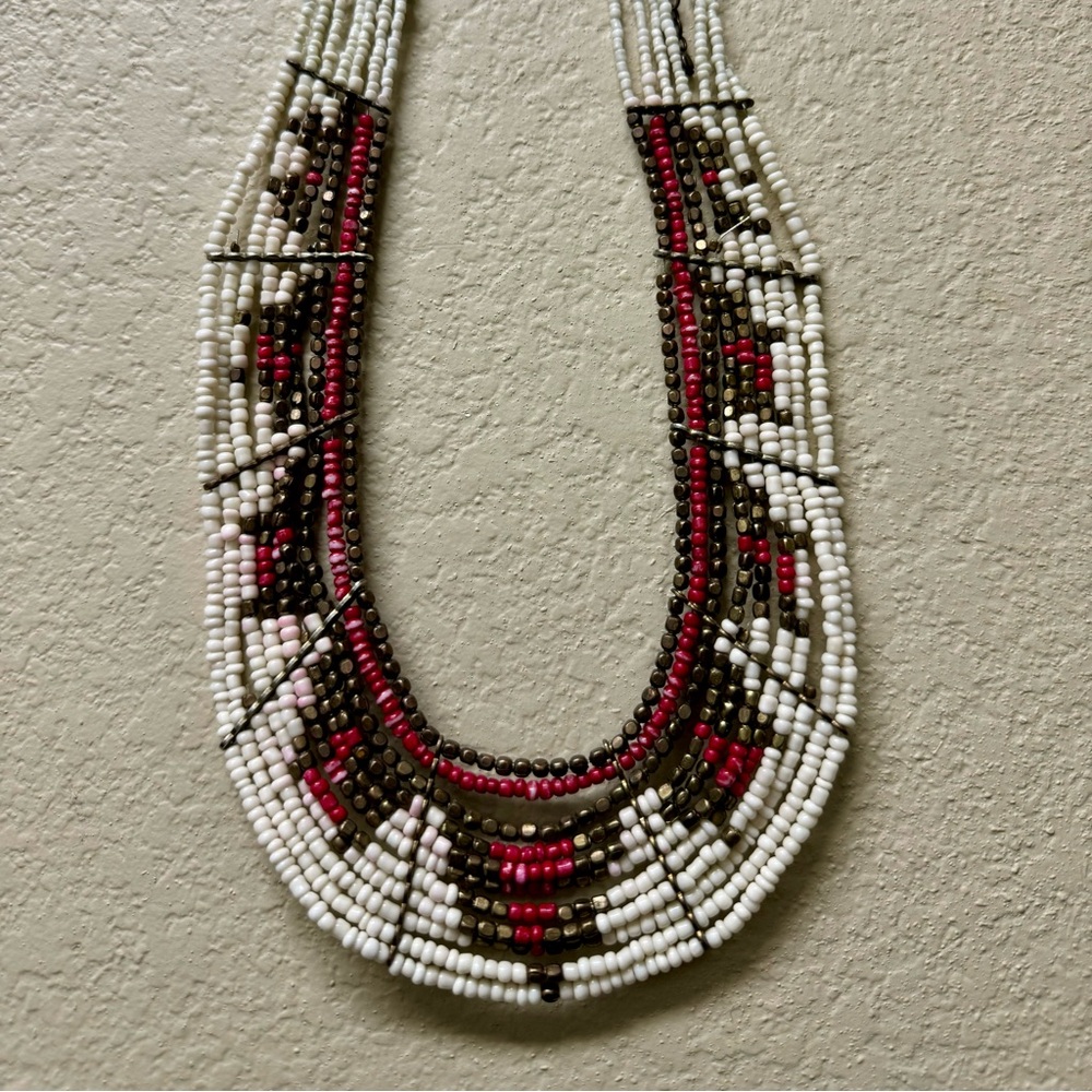 Talbots beets multicolor 9.5” long necklace.